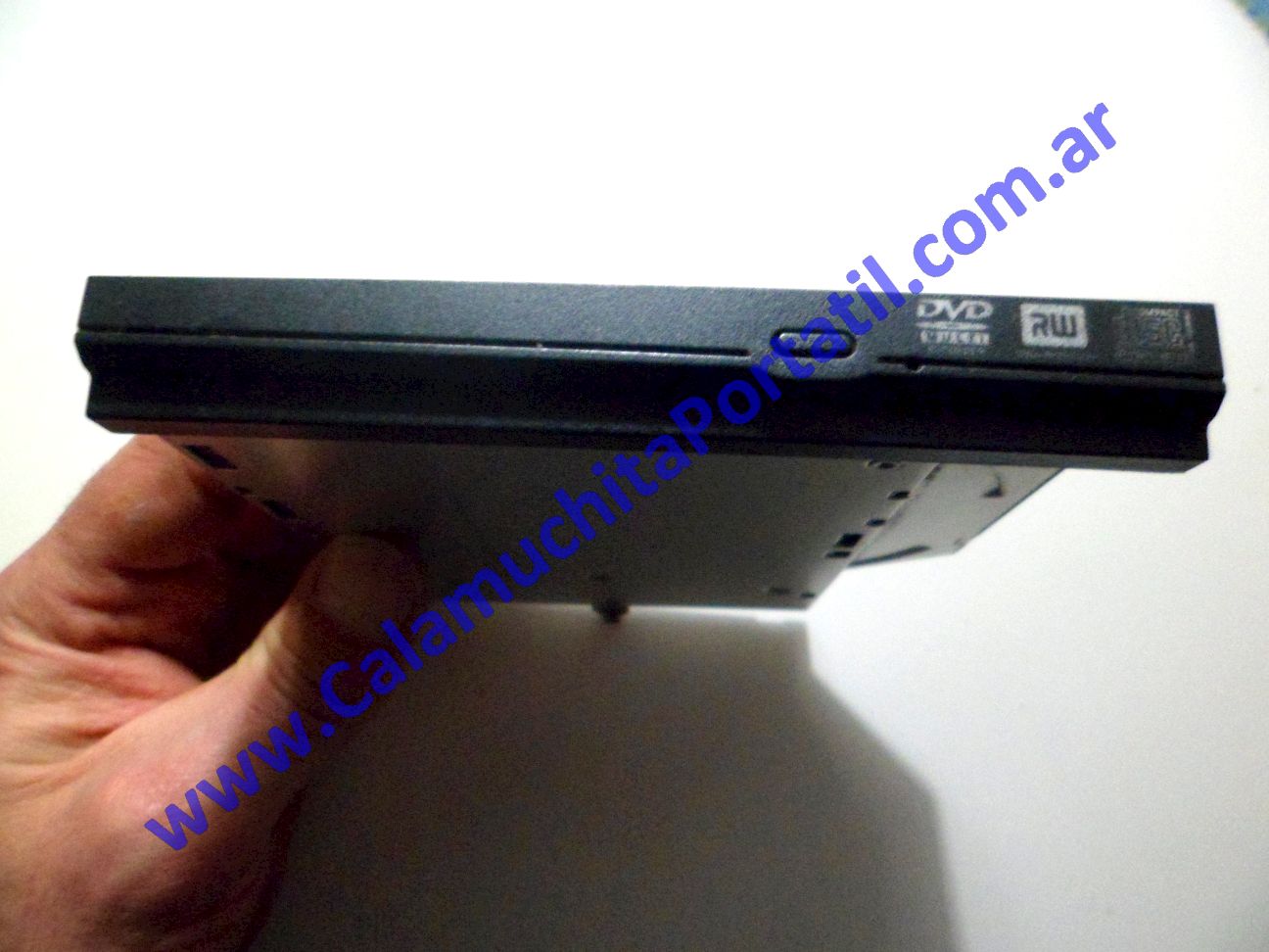 Grabadora DVD Commodore KE-8326-MB ⋆ Calamuchita Portátil Grabadora DVD Commodore KE-8326-MB