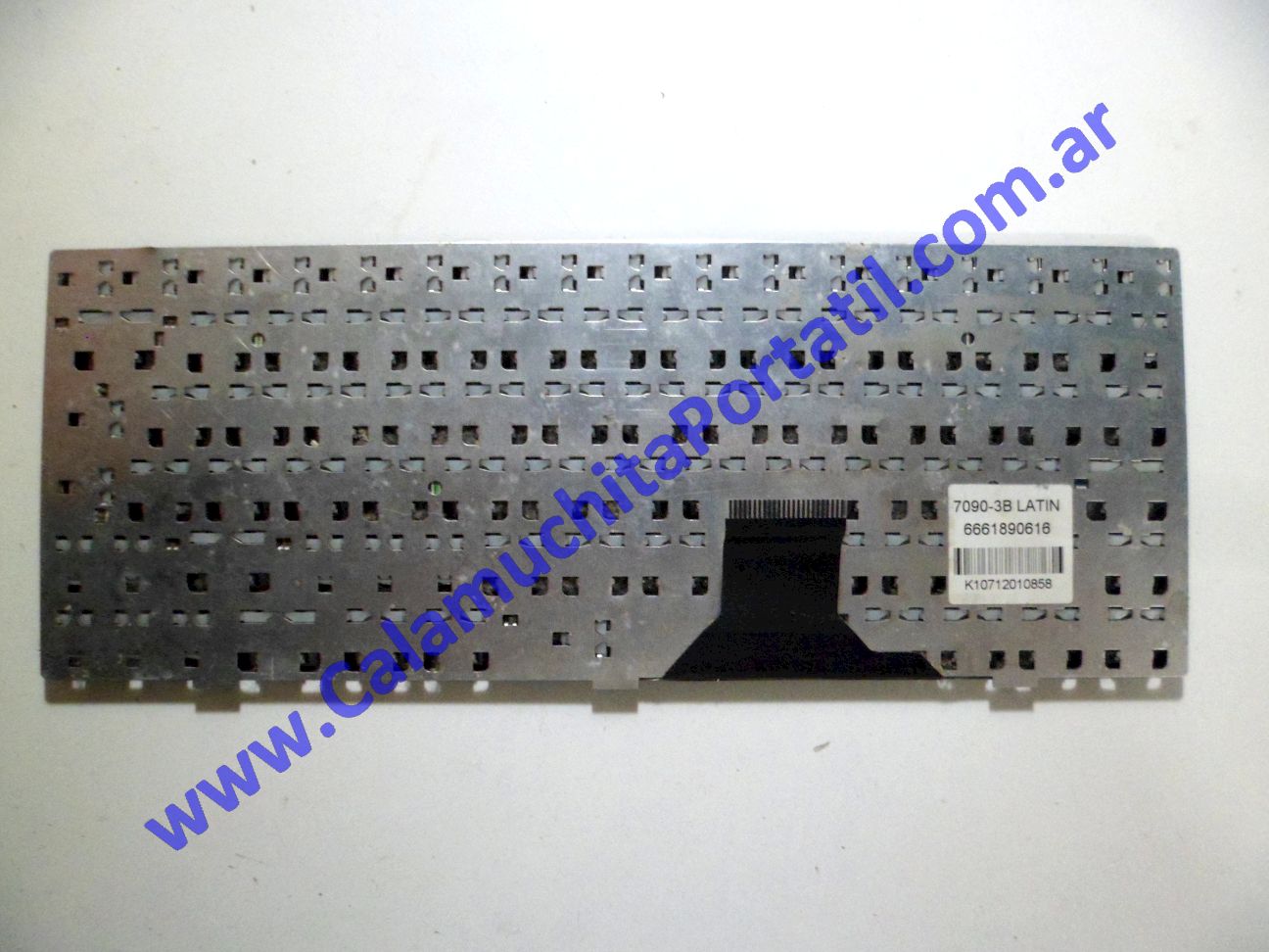 Teclado Commodore KE-ZR70-MB - ZR70 ⋆ Calamuchita Portátil Teclado Commodore KE-ZR70-MB - ZR70