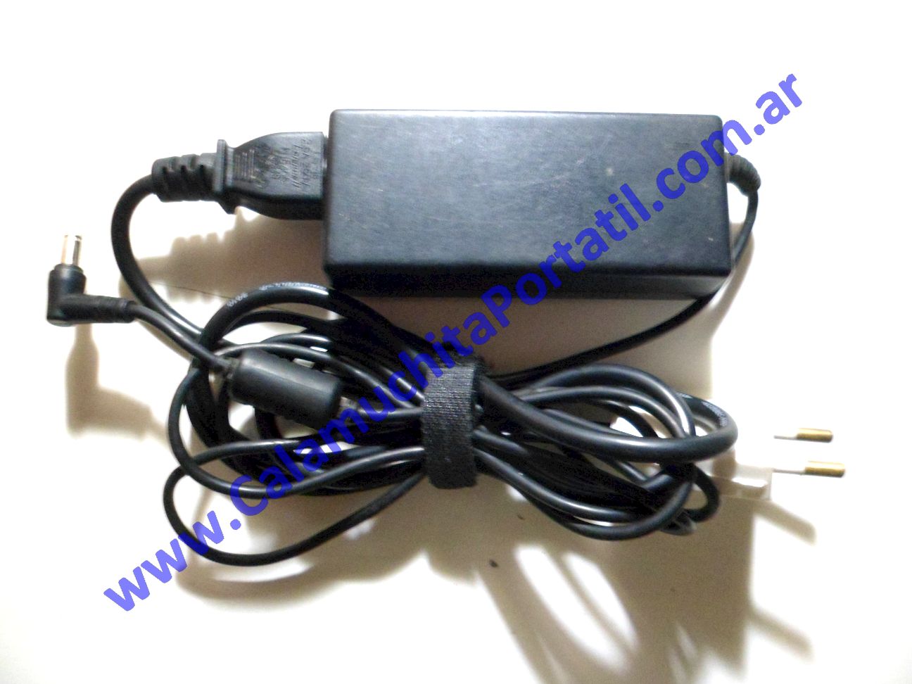 0144RCA1 Cargador MSI MEGA BOOK VR600X - MS-1613