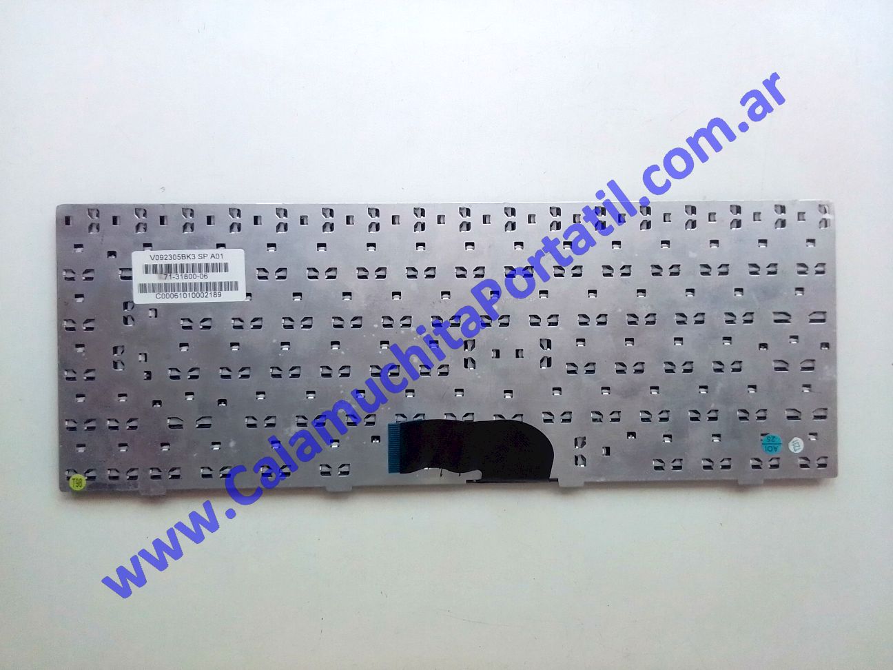 Teclado Commodore KE-8327-MB ⋆ Calamuchita Portátil Teclado Commodore KE-8327-MB