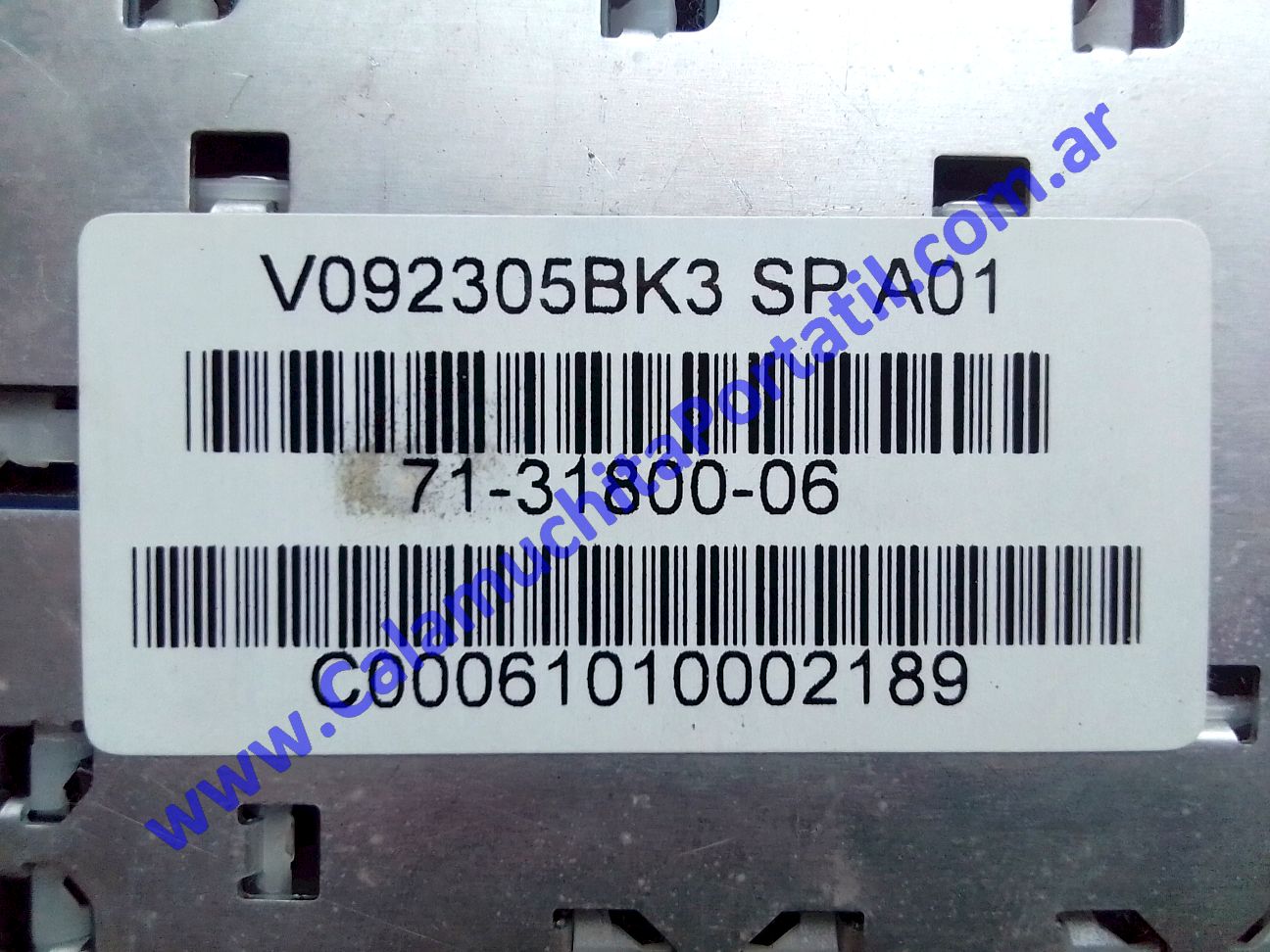 Teclado Commodore KE-8327-MB ⋆ Calamuchita Portátil Teclado Commodore KE-8327-MB